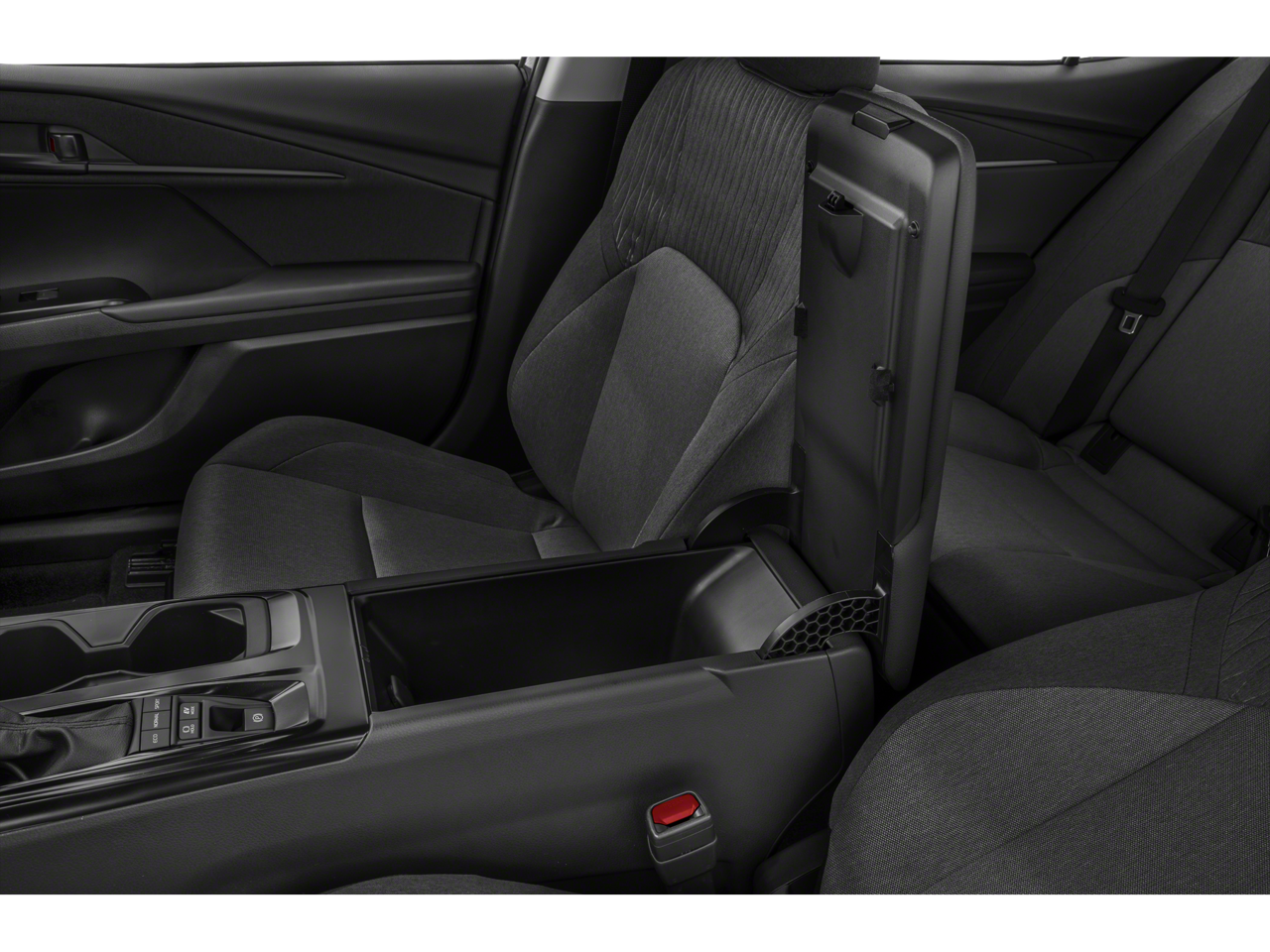 2026 Toyota Camry LE - Photo 13
