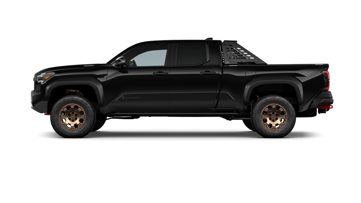 2026 Toyota Tacoma i-FORCE MAX Trailhunter