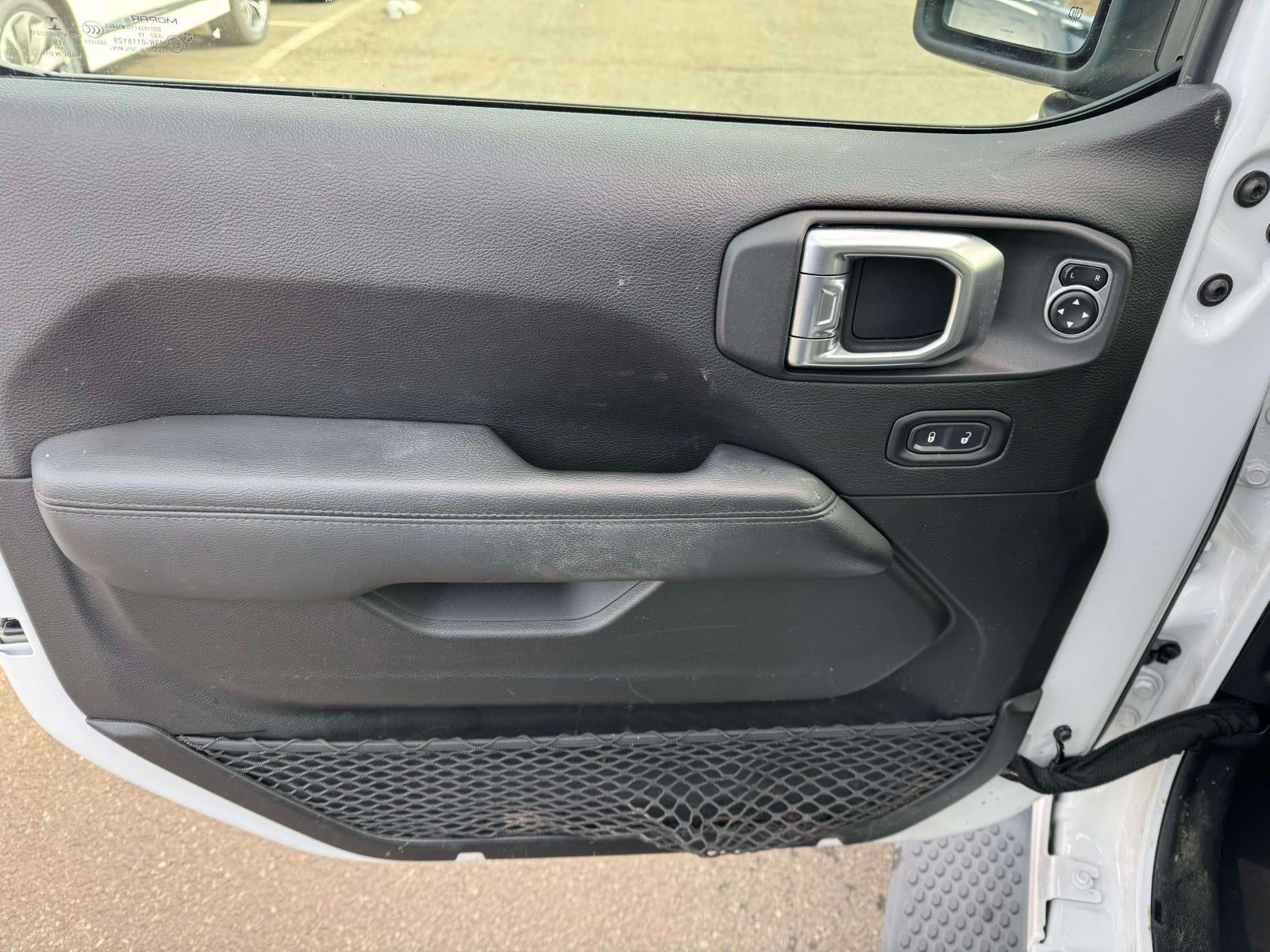 2019 Jeep Wrangler Unlimited Sahara Altitude 4x4