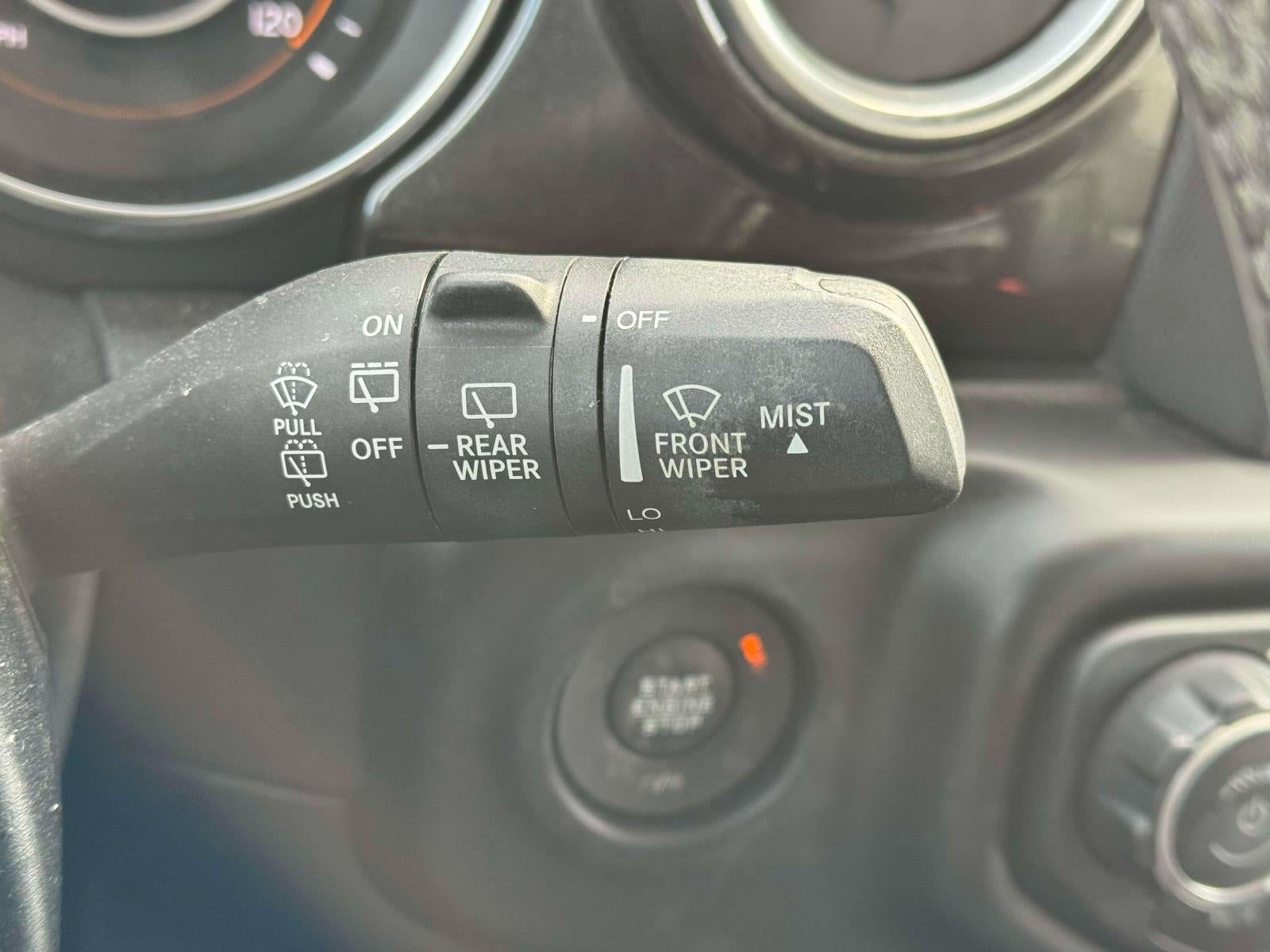 2019 Jeep Wrangler Unlimited Sahara Altitude 4x4