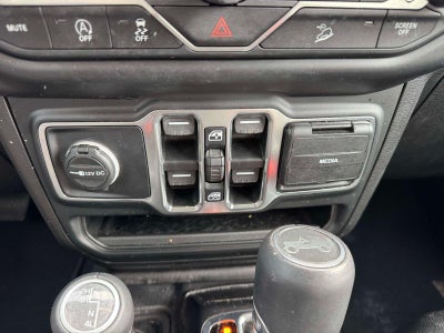 2019 Jeep Wrangler Unlimited Sahara Altitude 4x4