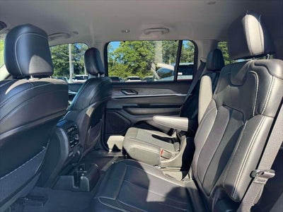 2023 Jeep Grand Cherokee L Limited 4x4