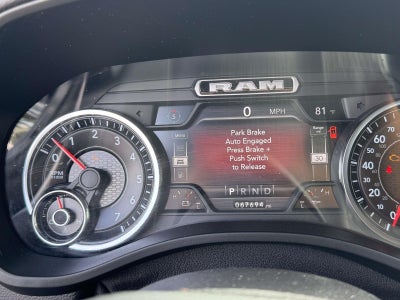 2019 RAM 1500 Big Horn/Lone Star Crew Cab 4x4 57' Box
