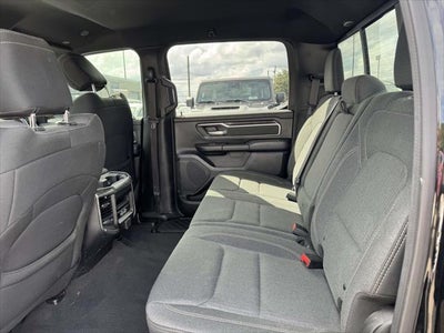 2019 RAM 1500 Big Horn/Lone Star Crew Cab 4x4 57' Box
