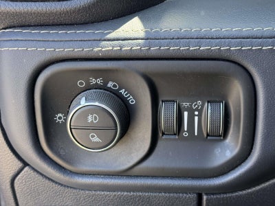 2019 RAM 1500 Limited Crew Cab 4x4 57' Box