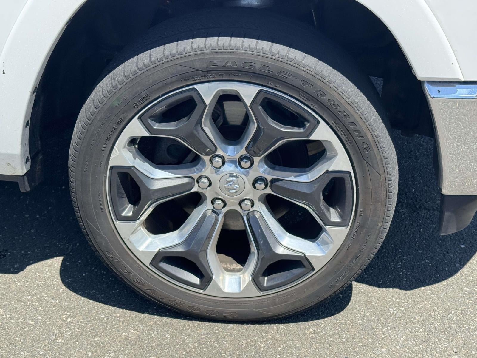 2019 RAM 1500 Limited Crew Cab 4x4 57' Box