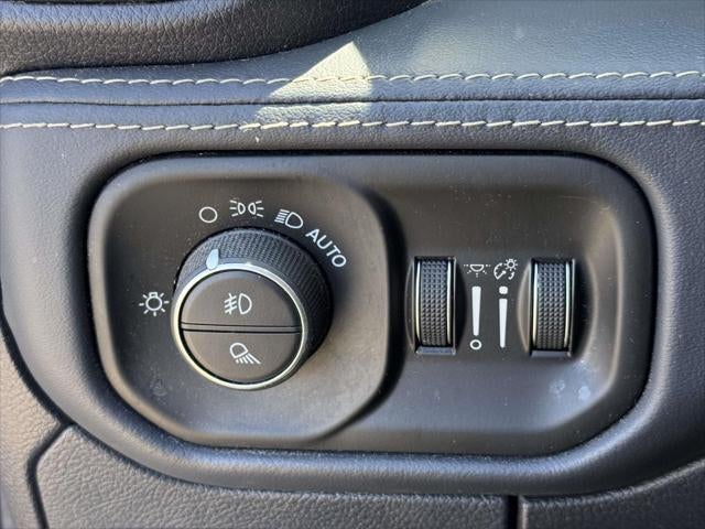 2019 RAM 1500 Limited Crew Cab 4x4 57' Box