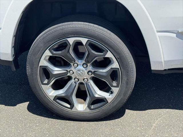 2019 RAM 1500 Limited Crew Cab 4x4 57' Box
