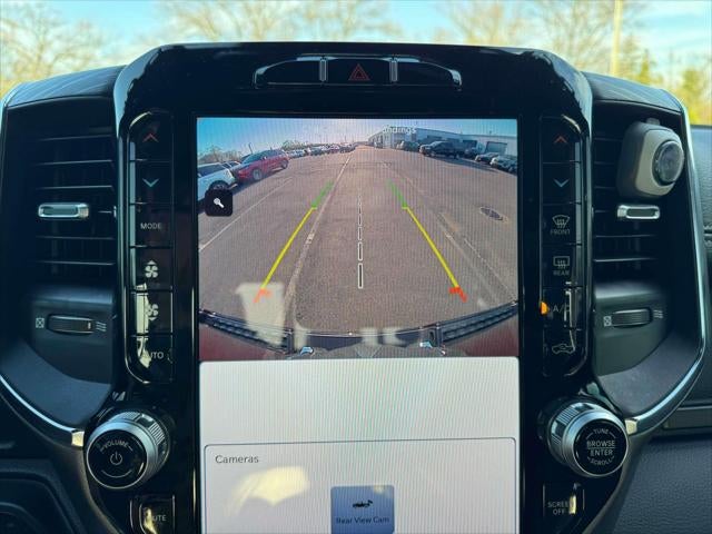 2024 RAM 1500 Laramie Crew Cab 4x4 57' Box