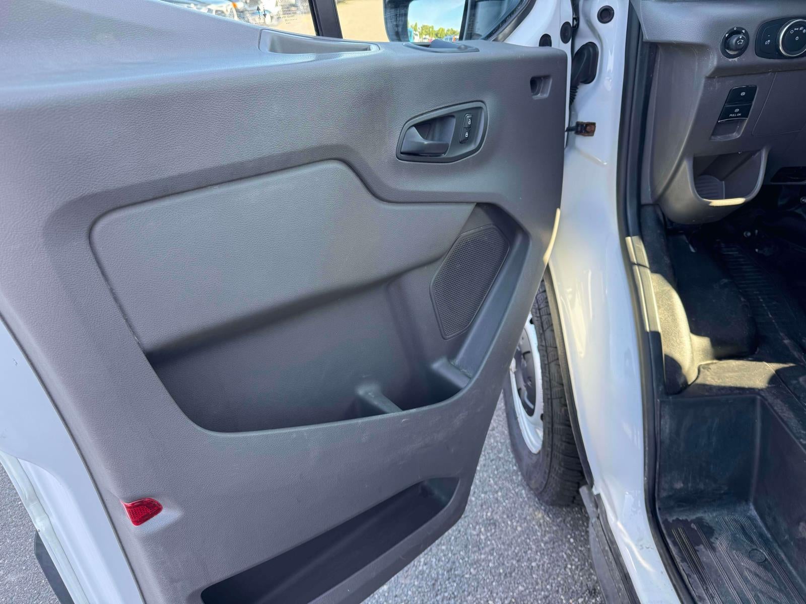 2022 Ford Transit-250 Cargo Base