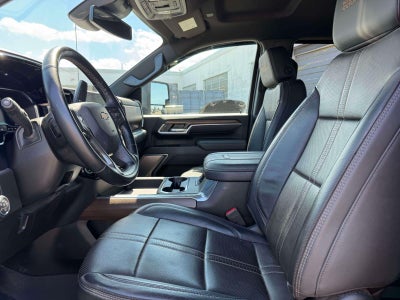 2025 Chevrolet Silverado 3500HD Crew Cab, Long Bed, High Country Dual Rear Wheel, 4WD