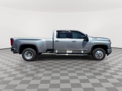 2025 Chevrolet Silverado 3500HD Crew Cab, Long Bed, High Country Dual Rear Wheel, 4WD