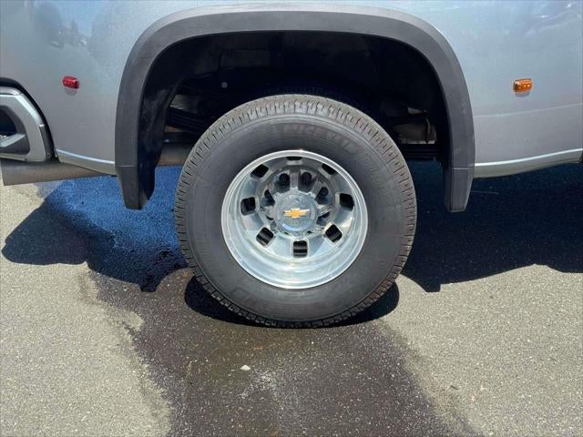 2025 Chevrolet Silverado 3500HD Crew Cab, Long Bed, High Country Dual Rear Wheel, 4WD