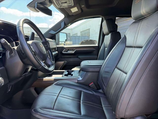2025 Chevrolet Silverado 3500HD Crew Cab, Long Bed, High Country Dual Rear Wheel, 4WD