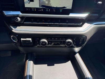 2025 Chevrolet Silverado 3500HD Crew Cab, Long Bed, High Country Dual Rear Wheel, 4WD
