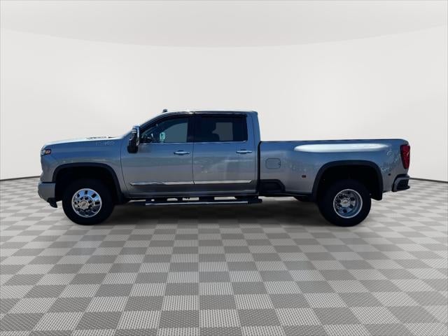 2025 Chevrolet Silverado 3500HD Crew Cab, Long Bed, High Country Dual Rear Wheel, 4WD