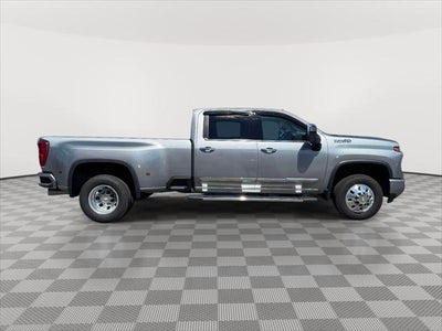 2025 Chevrolet Silverado 3500HD Crew Cab, Long Bed, High Country Dual Rear Wheel, 4WD
