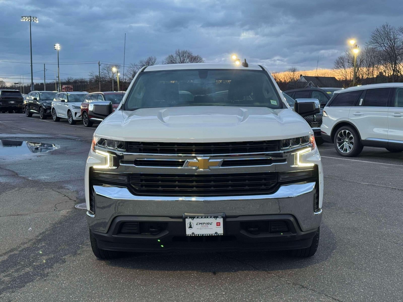 2022 Chevrolet Silverado 1500 LTD 4WD Crew Cab Short Bed LT with 2FL