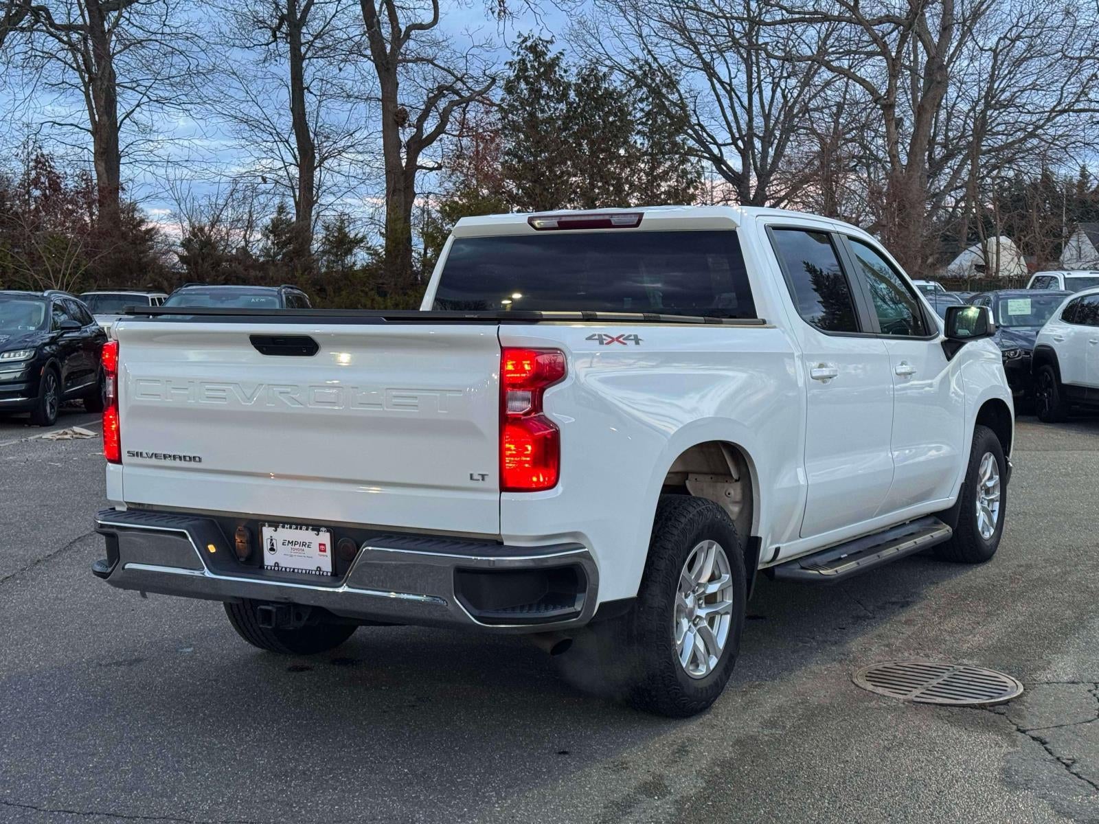 2022 Chevrolet Silverado 1500 LTD 4WD Crew Cab Short Bed LT with 2FL