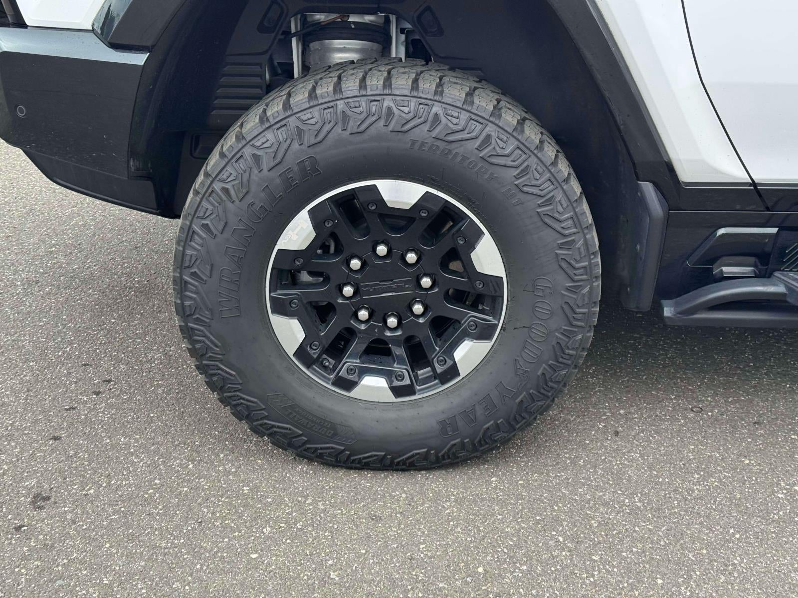 2024 GMC HUMMER EV SUV 3X