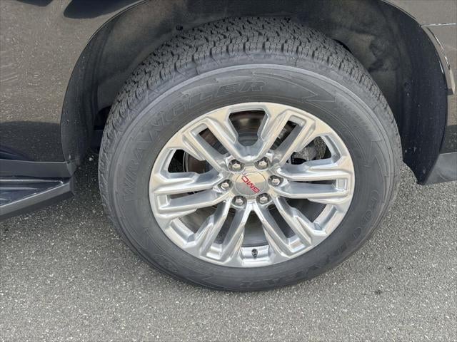 2024 GMC Yukon XL 4WD SLT