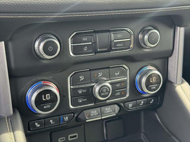 2024 GMC Yukon XL 4WD SLT
