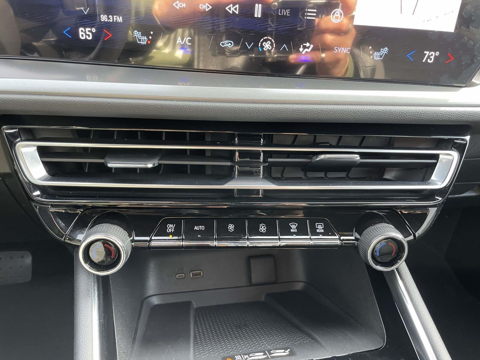 2024 Chevrolet Traverse AWD LT