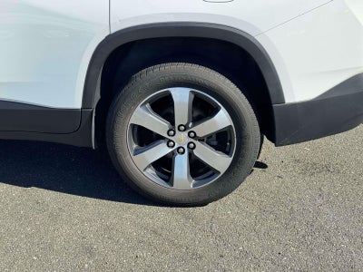 2020 Chevrolet Traverse AWD LT Leather