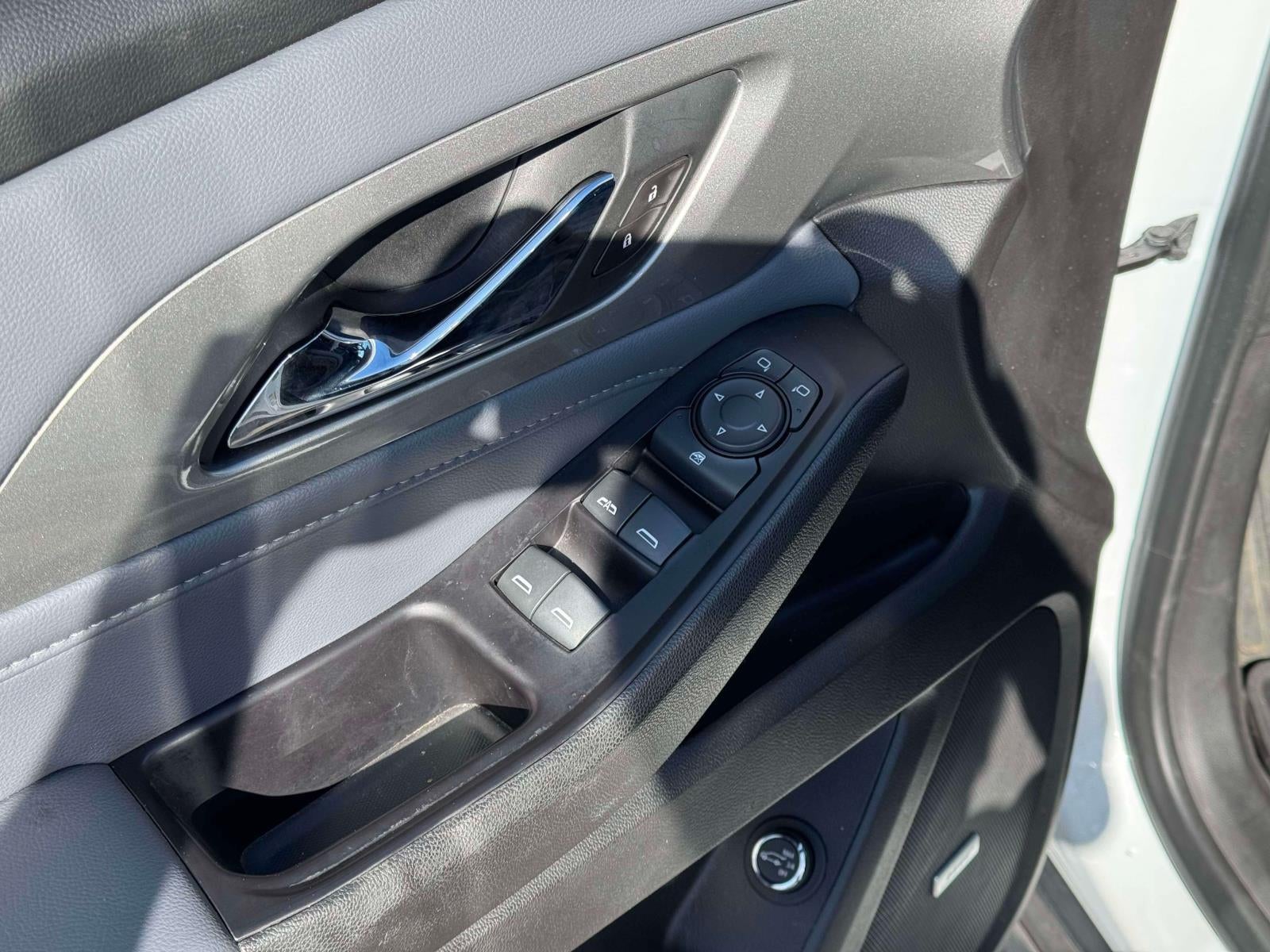 2020 Chevrolet Traverse AWD LT Leather