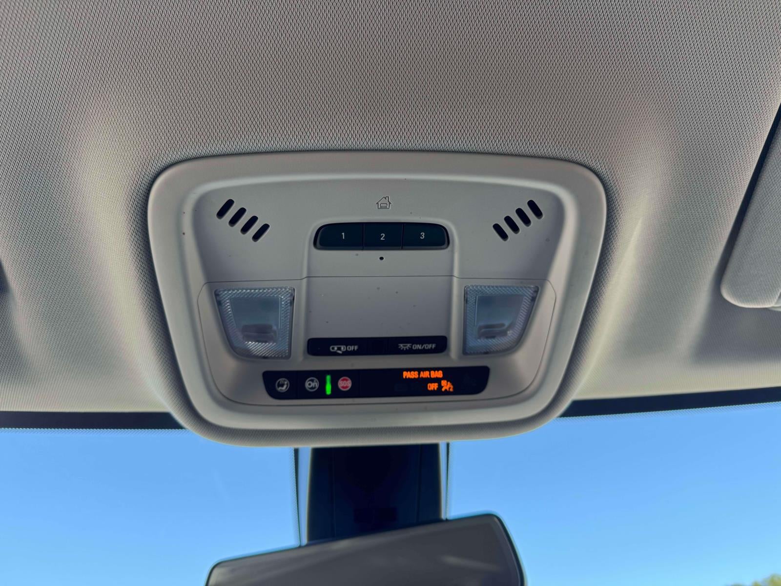 2020 Chevrolet Traverse AWD LT Leather