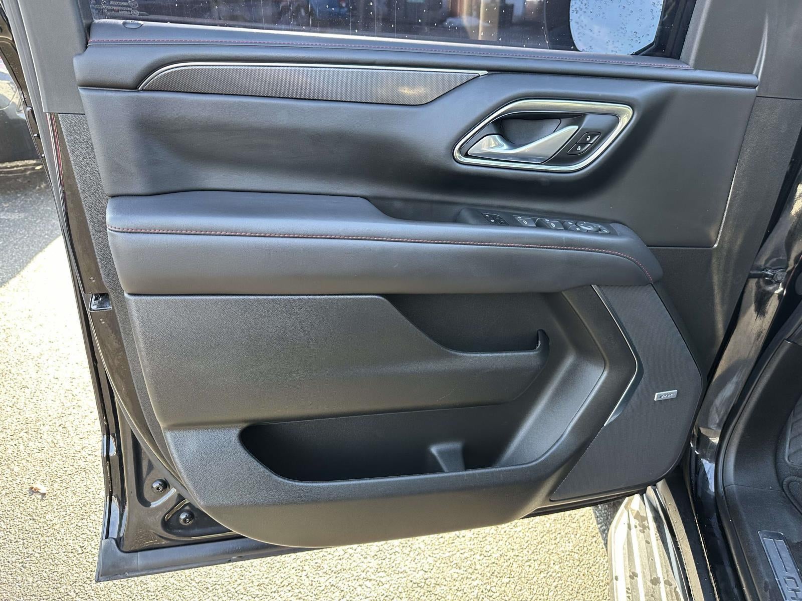 2022 Chevrolet Suburban 4WD RST