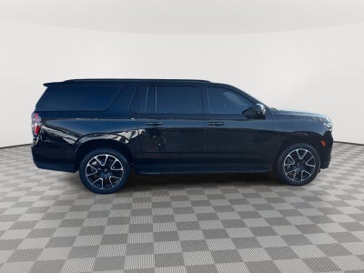 2022 Chevrolet Suburban 4WD RST