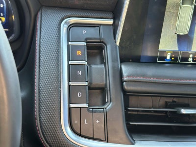 2022 Chevrolet Suburban 4WD RST