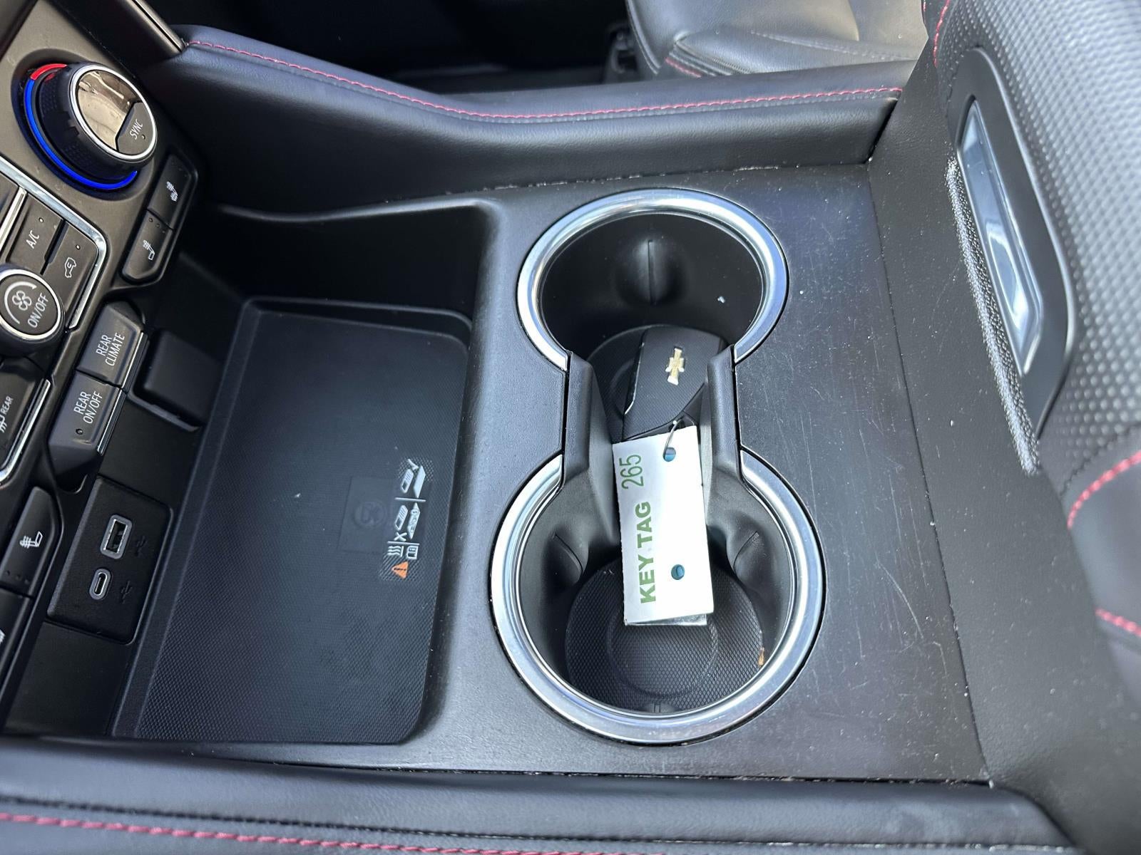 2022 Chevrolet Suburban 4WD RST