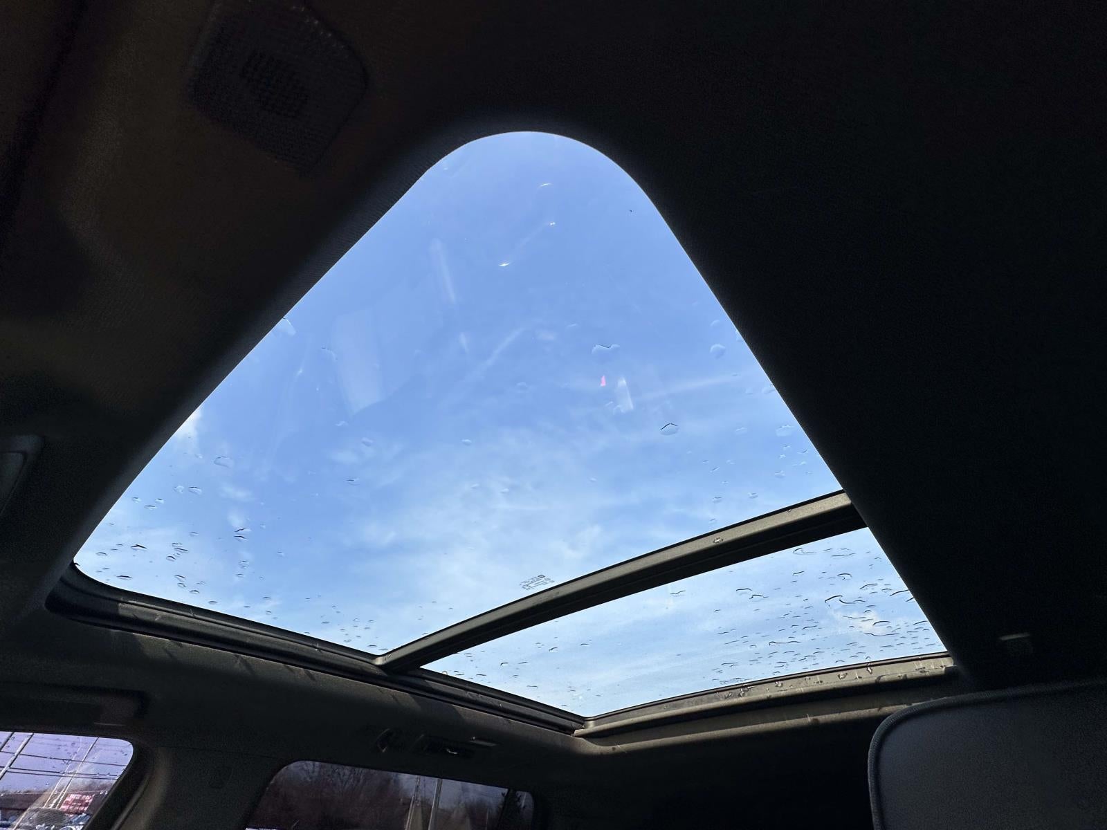 2022 Chevrolet Suburban 4WD RST