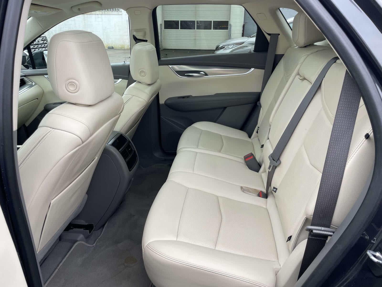 2022 Cadillac XT5 AWD Premium Luxury