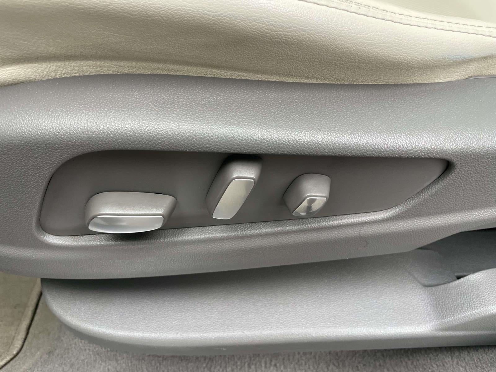 2022 Cadillac XT5 AWD Premium Luxury