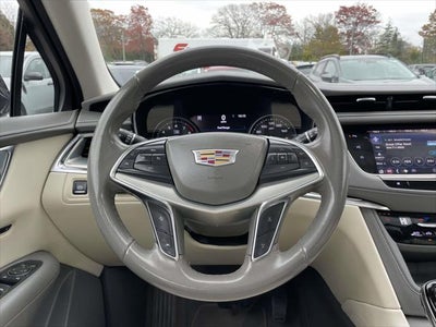 2022 Cadillac XT5 AWD Premium Luxury