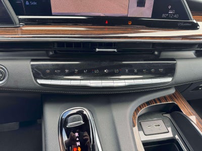 2023 Cadillac Escalade ESV 4WD Premium Luxury
