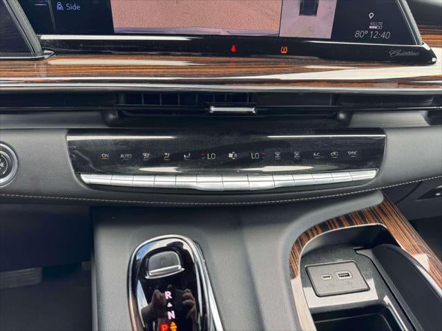 2023 Cadillac Escalade ESV 4WD Premium Luxury