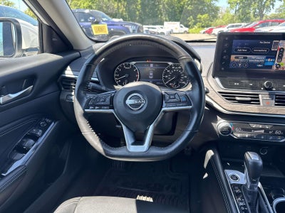 2023 Nissan Altima SL FWD