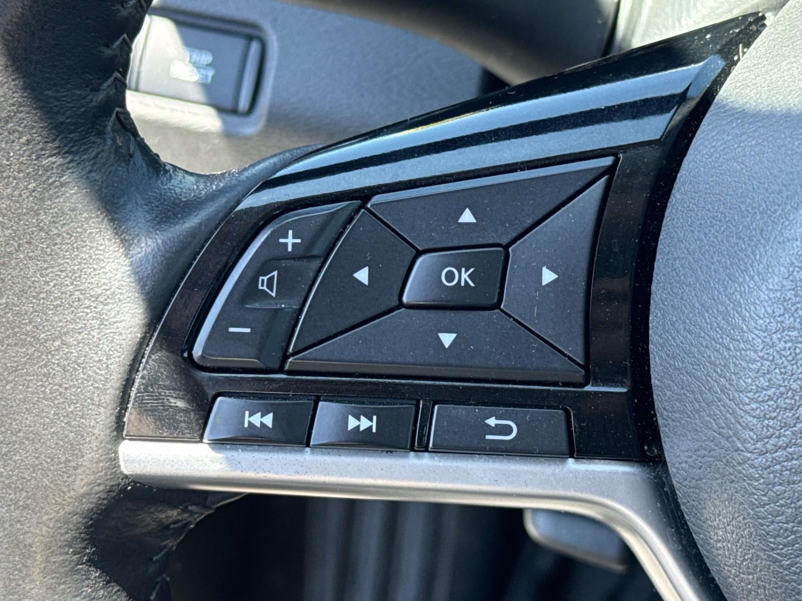 2023 Nissan Altima SL FWD