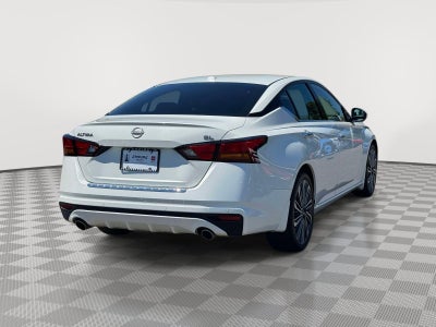 2023 Nissan Altima SL FWD