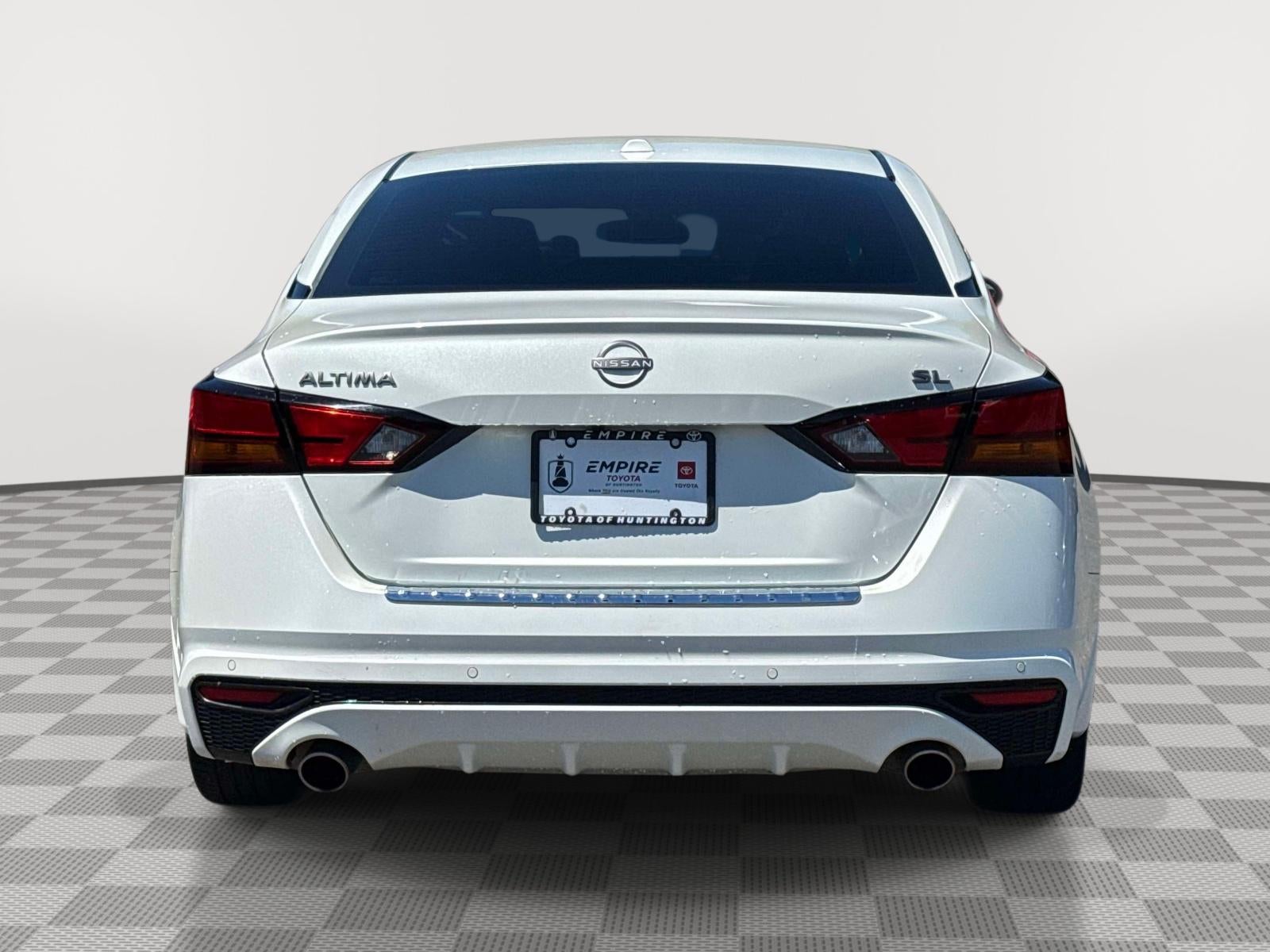 2023 Nissan Altima SL FWD