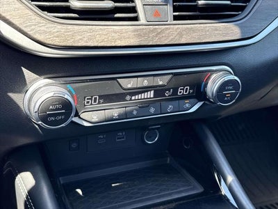 2023 Nissan Altima SL FWD
