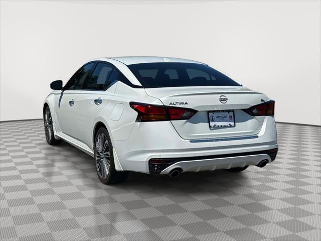 2023 Nissan Altima SL FWD