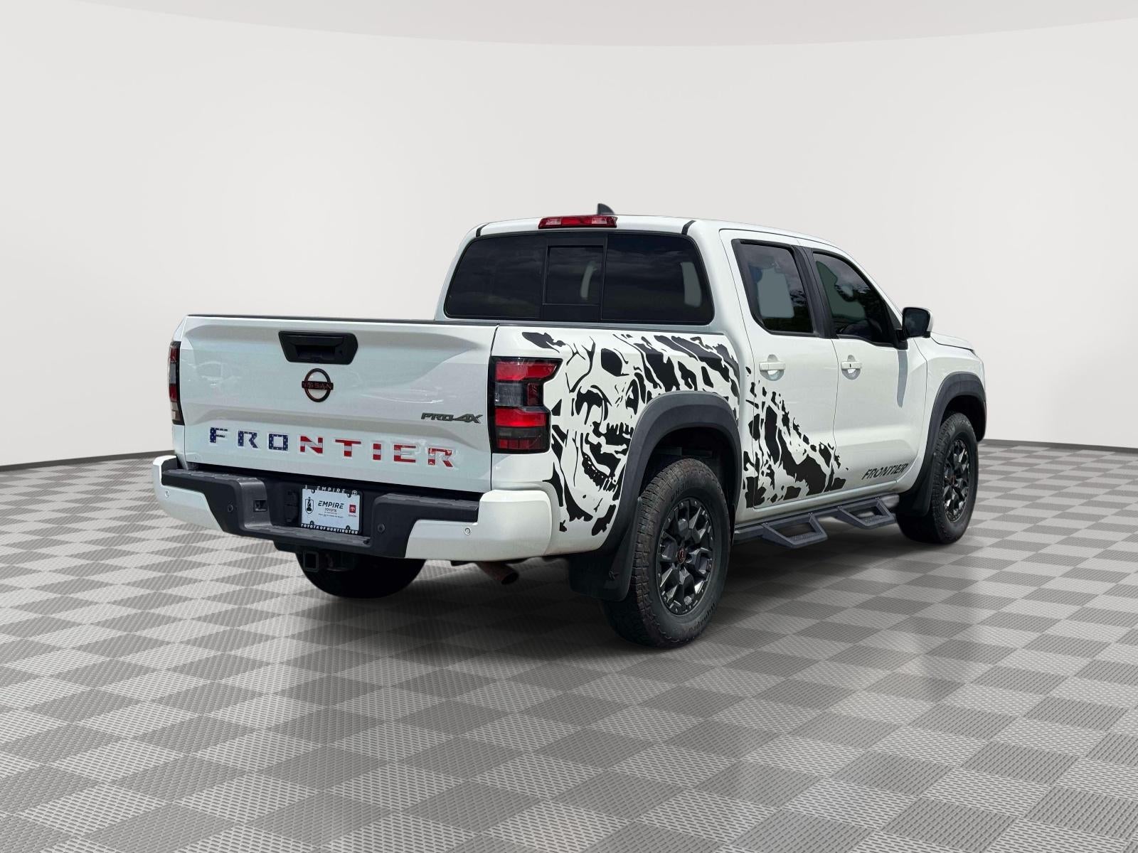 2022 Nissan Frontier Crew Cab PRO-4X 4x4