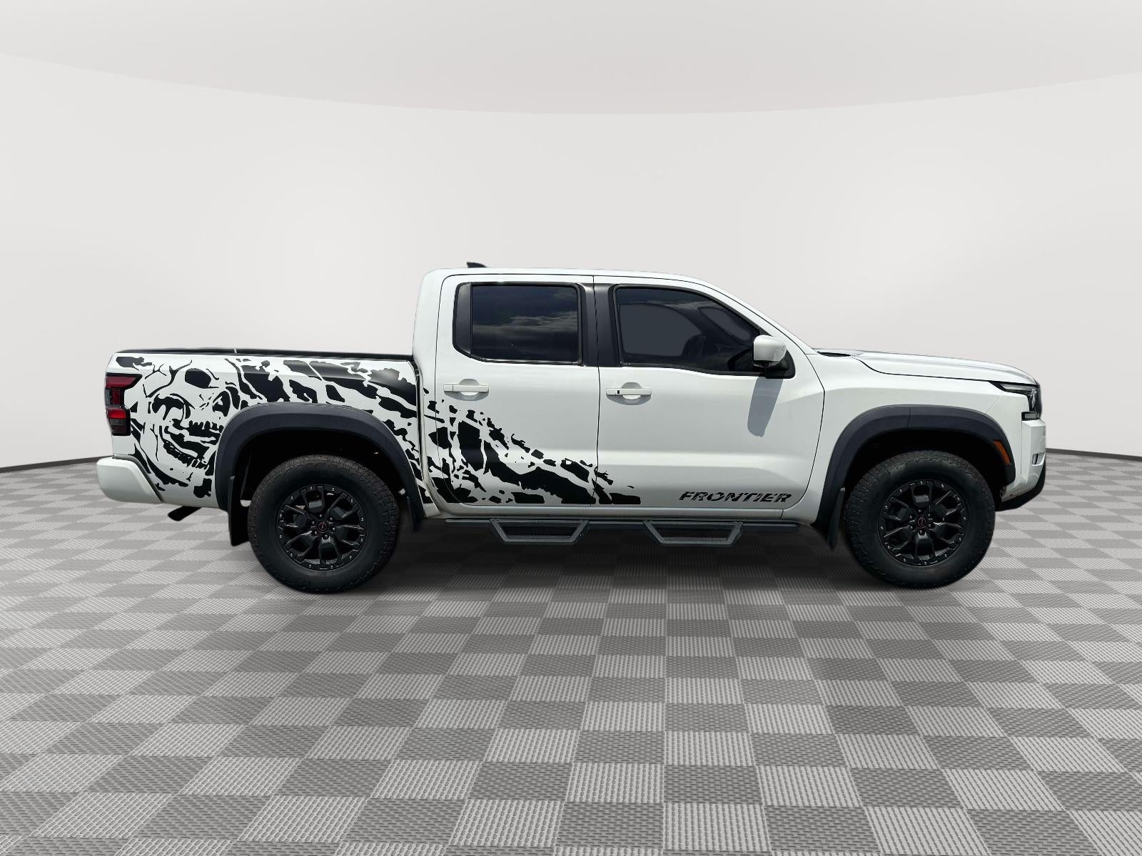 2022 Nissan Frontier Crew Cab PRO-4X 4x4