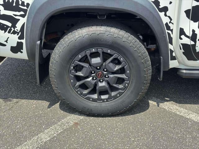 2022 Nissan Frontier Crew Cab PRO-4X 4x4