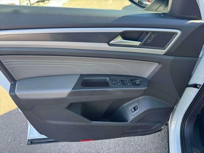 2023 Volkswagen Atlas 3.6L V6 SEL R-Line Black